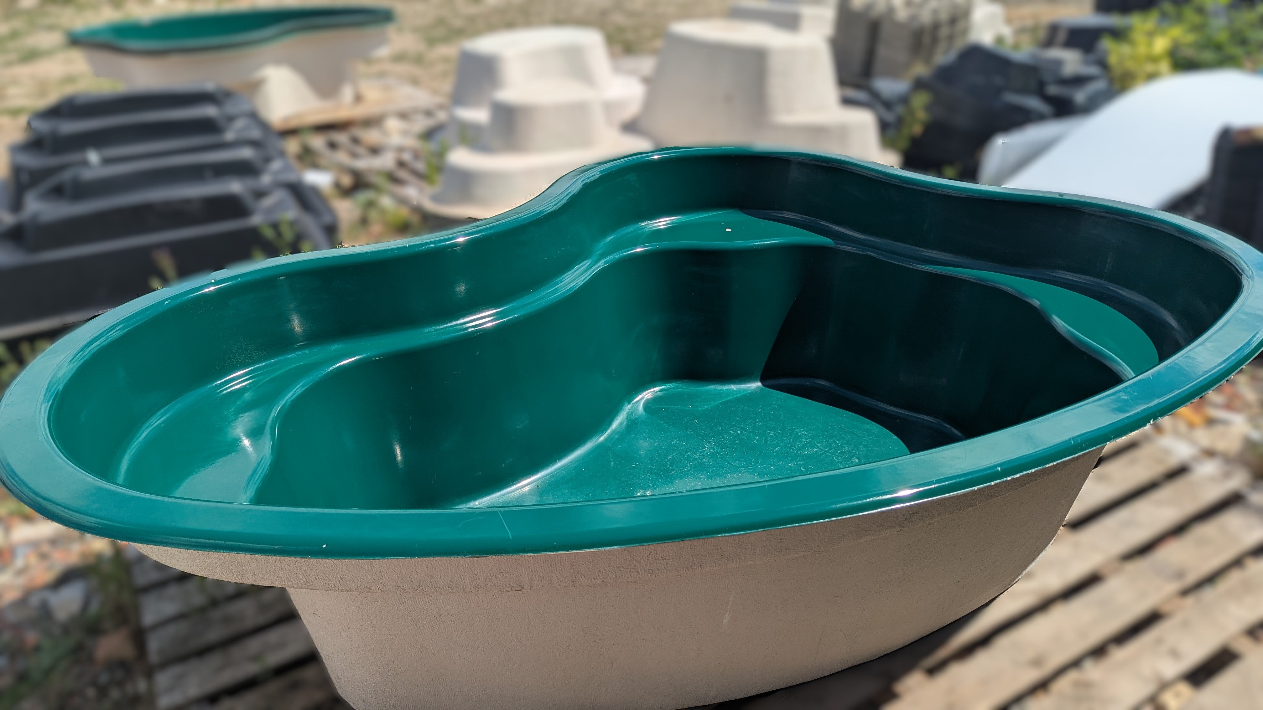 Marlin Fibreglass Pond | 1104L | 245 gal | Pond Products UK