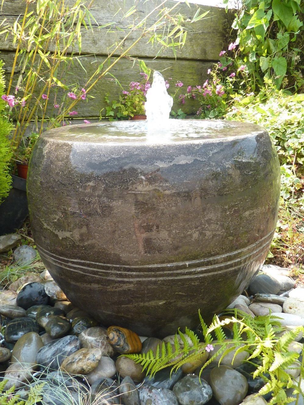 Vase Fountain Black Limestone Garden Water Feature 40cm