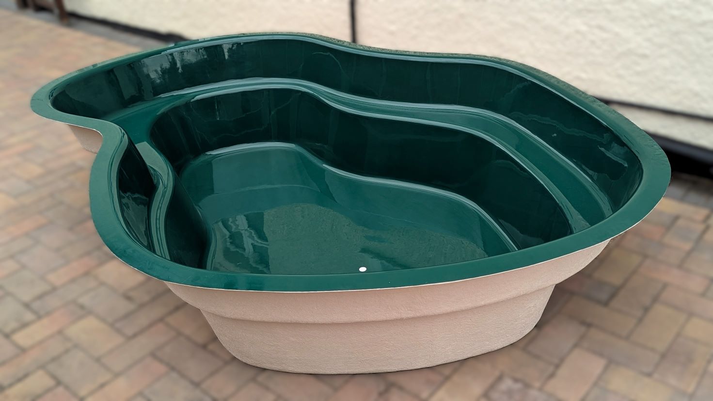 Pacific Fibreglass Pond | 1398L | 310 gal | Pond Products UK