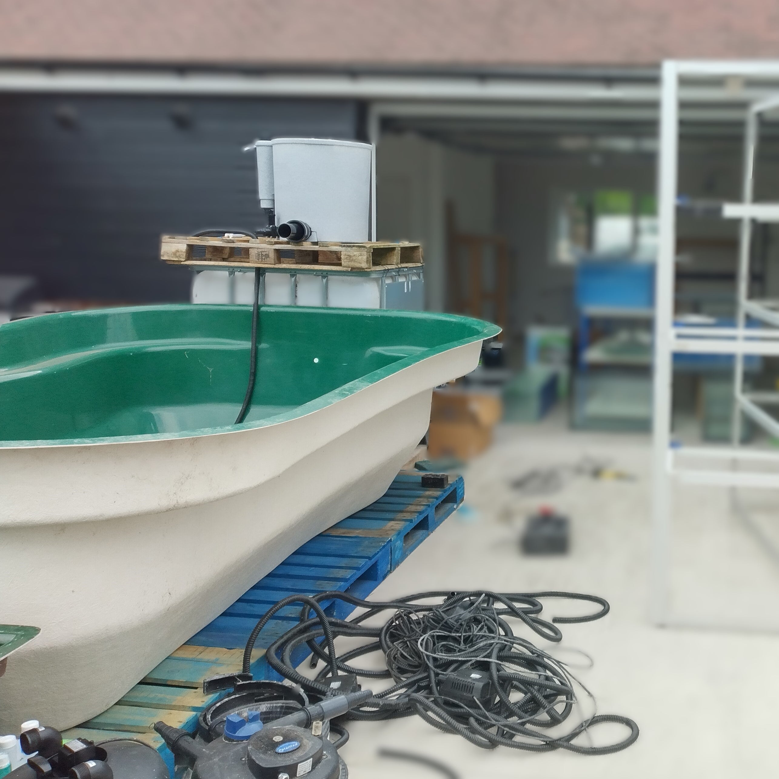 Niigata Fibreglass Pond | 4950L | 1100 gal | Pond Products UK