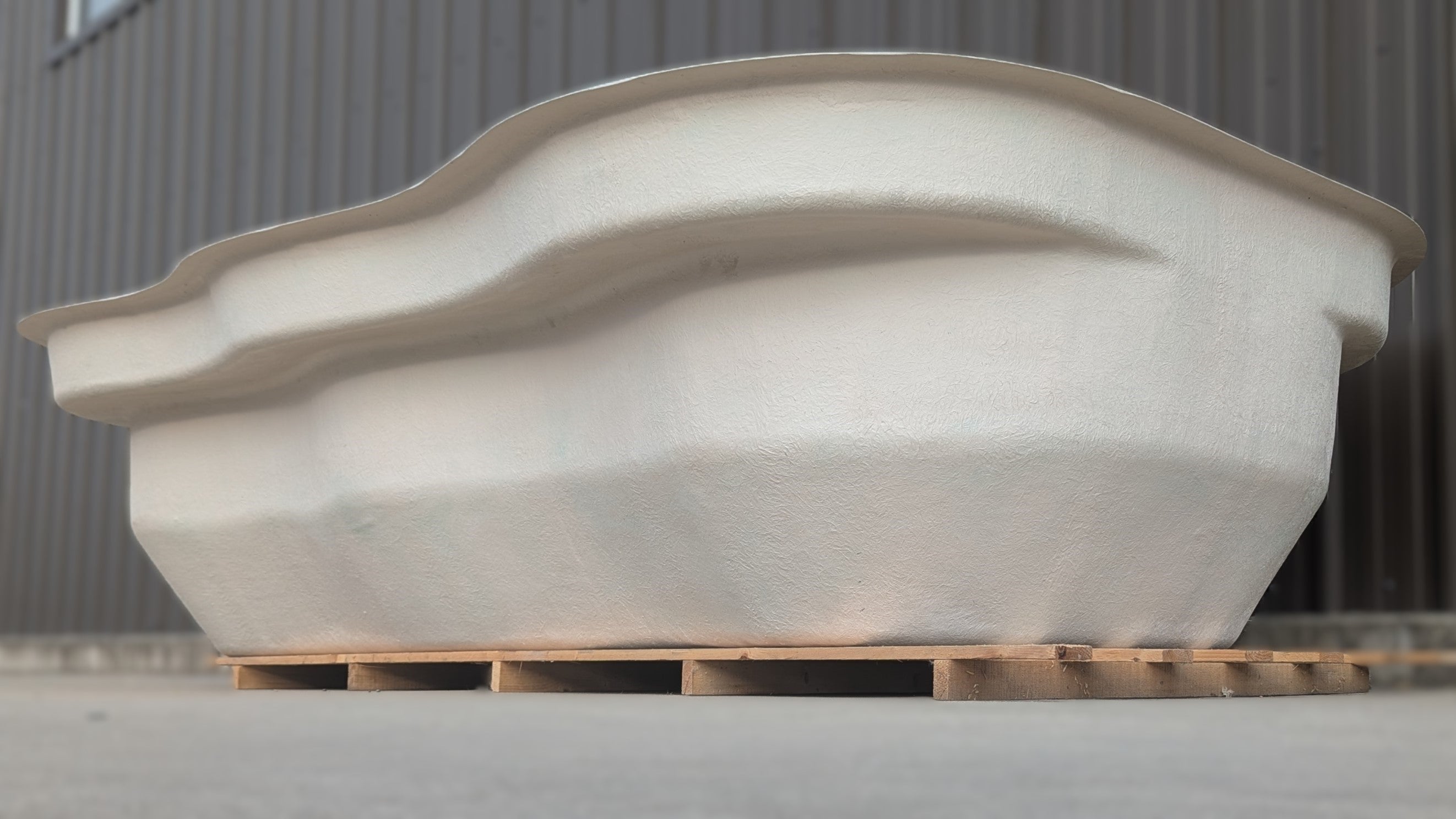 Niigata Fibreglass Pond | 4950L | 1100 gal | Pond Products UK