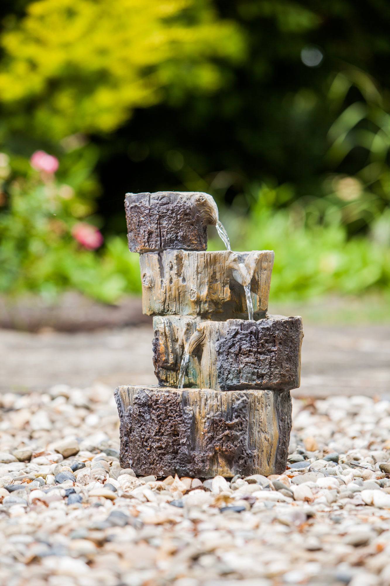 Heissner Water Features Tree Stump Cascade