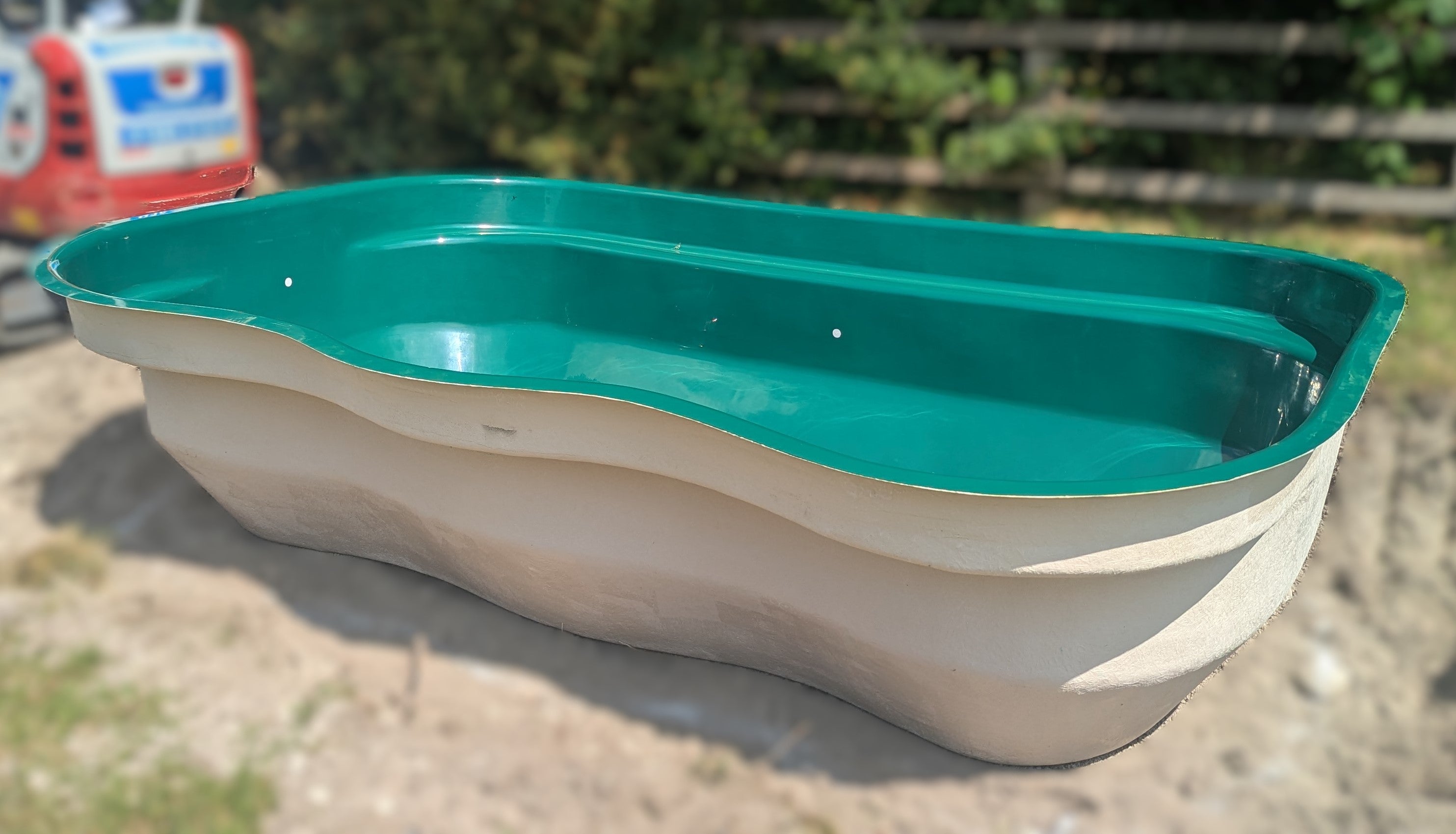 Niigata Fibreglass Pond | 4950L | 1100 gal | Pond Products UK